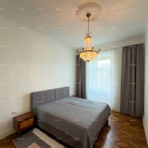 Renovirani stan u Centru Pule!