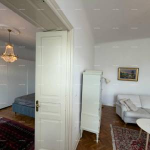 Renovirani stan u Centru Pule!