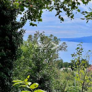 Rešetari, namješten trosoban stan