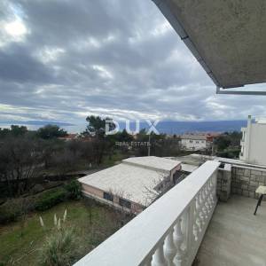 RIJEKA, BARETIĆEVO - Trosoban stan, okućnica