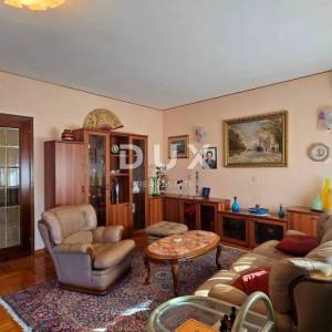 RIJEKA, BELVEDER - Prostrani gospodski stan u povijesnoj vili s pogledom, 266m2