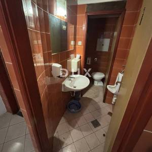 RIJEKA, CENTAR - Lokal s inventarom