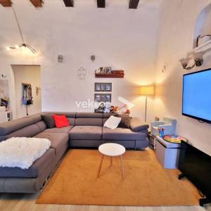 Rijeka, Centar – prostran stan s 2 spavaće sobe, blizina Korza