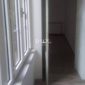 RIJEKA, CENTAR- uredski prostor od 133 m2 u strogom centru – idealno za polikliniku, sjedište tvrtke