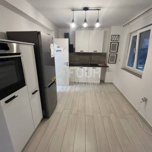 Rijeka, Draga, 87.68m2, odličan 2s+db, okućnica