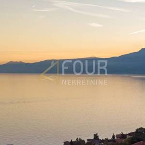 Rijeka, Kantrida, luksuzna novogradnja, 129m2, 3s+db, terasa