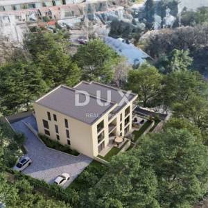 RIJEKA, KRIMEJA - intimni 3S+DB, 100m2 okućnice, pogled, tri parkirna mjesta 