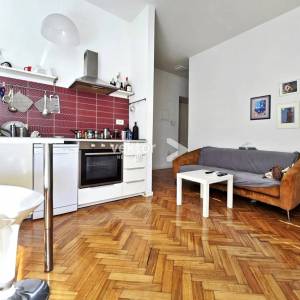 Rijeka – stan u centru grada podijeljen u dva stana, idealno za investiciju