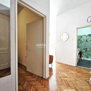 Rijeka – stan u centru grada podijeljen u dva stana, idealno za investiciju