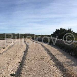 Rogoznica, prodaja zemljište 10003m2, pristup autom, voda