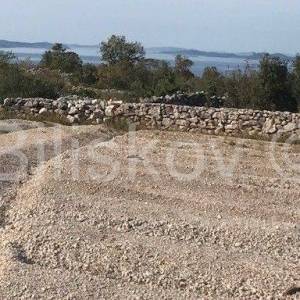 Rogoznica, prodaja zemljište 10003m2, pristup autom, voda