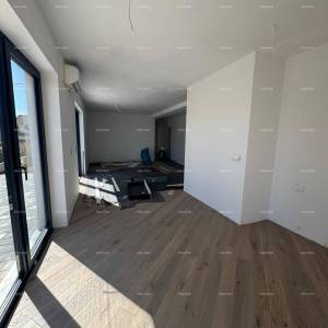 ROVINJ - Novogradnja, veliki stan na TOP lokacije / B