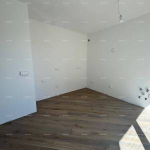 ROVINJ - Novogradnja, veliki stan na TOP lokacije / B