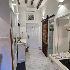 ROVINJ,dva prekrasna apartmana u centru grada