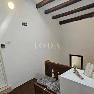 ROVINJ,dva prekrasna apartmana u centru grada