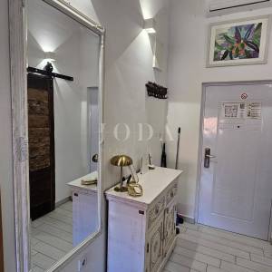 ROVINJ,dva prekrasna apartmana u centru grada