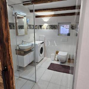 ROVINJ,dva prekrasna apartmana u centru grada