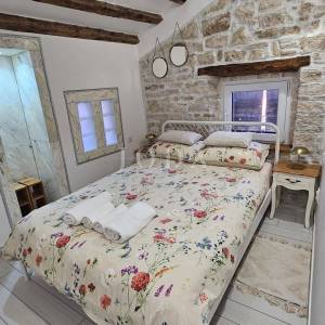 ROVINJ,dva prekrasna apartmana u centru grada