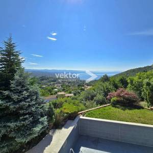 Rukavac, Opatijsko zaleđe – Ekskluzivna vila s bazenom i prekrasnim pogledom