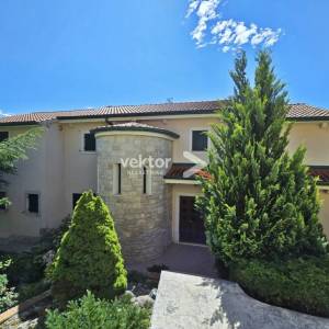 Rukavac, Opatijsko zaleđe – Ekskluzivna vila s bazenom i prekrasnim pogledom