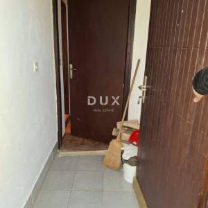 SABORSKO - Useljiva kuća s prostranom okućnicom 1.369 m² u blizini Plitvičkih jezera!