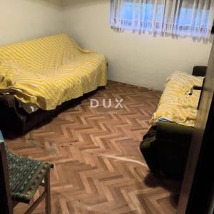 SABORSKO - Useljiva kuća s prostranom okućnicom 1.369 m² u blizini Plitvičkih jezera!