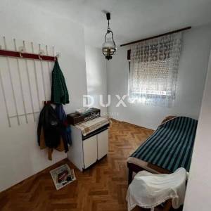 SABORSKO - Useljiva kuća s prostranom okućnicom 1.369 m² u blizini Plitvičkih jezera!