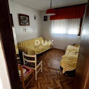 SABORSKO - Useljiva kuća s prostranom okućnicom 1.369 m² u blizini Plitvičkih jezera!