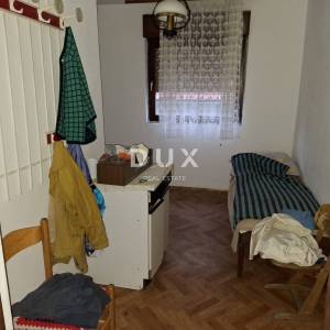 SABORSKO - Useljiva kuća s prostranom okućnicom 1.369 m² u blizini Plitvičkih jezera!
