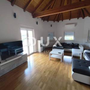 SAMOBOR, VRHOVČAK - Obiteljska kuća,  život sa pogledom, TOP PRILIKA!