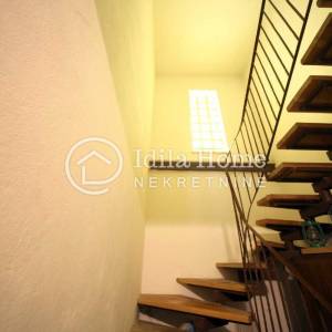 Samobor/Okić – kuća s panoramskim pogledom + 1.618 m² zemljišta/mir, prostor i potencijal