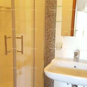 Samostojeća u blizini plaže!  Banjole.