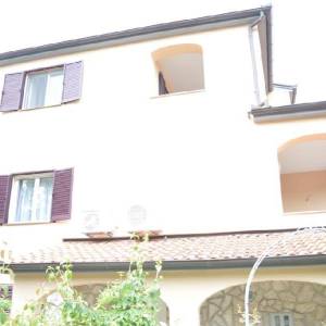 Samostojeća u blizini plaže!  Banjole.