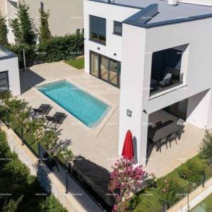 Savršena obiteljska kuća s bazenom u Banjolama, blizu plaže i prirode