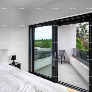 Savršena obiteljska kuća s bazenom u Banjolama, blizu plaže i prirode