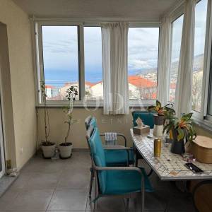 SENJ – 1. kat, pogled na more, novija gradnja, parkirno mjesto