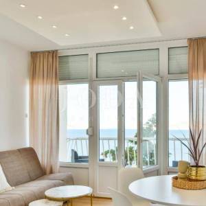 SENJ, novouređeni stan sa prekrasnim pogledom