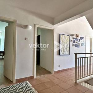 Senj, okolica, kuća 1.red do mora !