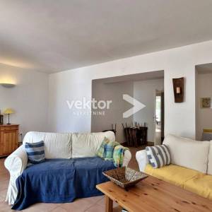 Senj, okolica, kuća 1.red do mora !