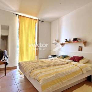 Senj, okolica, kuća 1.red do mora !