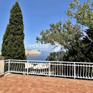 Senj, okolica, kuća 1.red do mora !