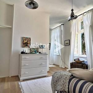 Senj, okolica, kuća 1.red do mora !