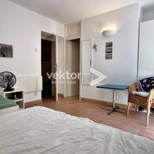 Senj, okolica, kuća 1.red do mora !