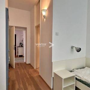 Senj, okolica, kuća 1.red do mora !