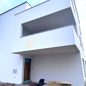 Sesvete,Kobiljak,2-soban stan 102,27m2 terasom i PM (62,57m2 obrač.)