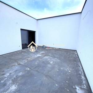 Sesvete,Kobiljak,4-soban stan 182m2 s vrtom i parkingom (86,57 obrač.)