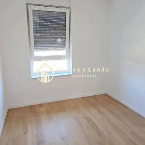Sesvete,Kraljevečki Novaki,4-soban stan na 1.katu 110m2+parking+vrt