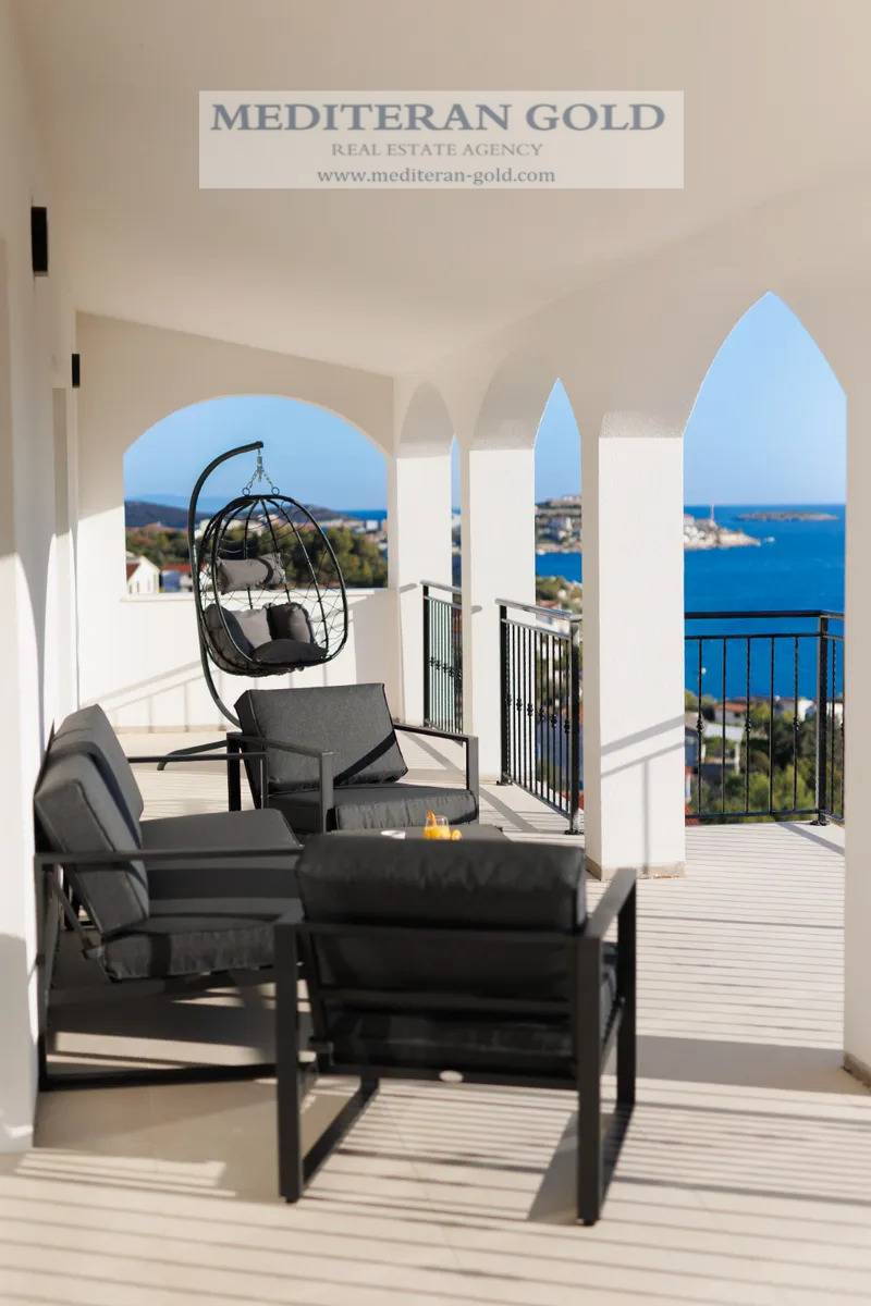 Sevid, prodaje se luksuzna villa