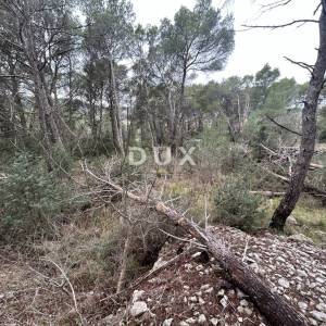 ŠIBENIK, JURASI – Građevinsko zemljište na rubu građevinske zone
