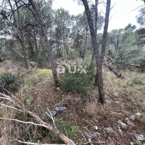 ŠIBENIK, JURASI – Građevinsko zemljište na rubu građevinske zone